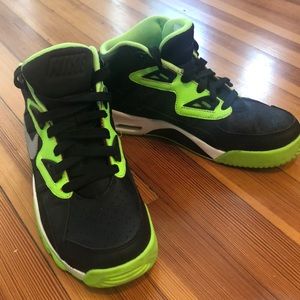 Nike high tops, 5.5
